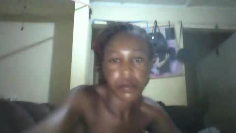 mily_cute online show from April 6, 6:42 pm