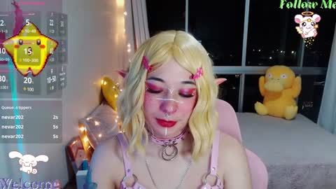 Snapshot of mily_milk_ chatting on December 8, 5:18 am mily_milk_ online show from December 8, 5:18 am