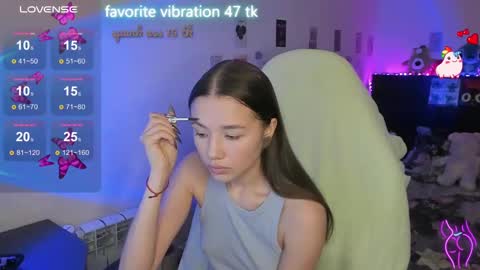 Emily online show from March 10, 2:48 pm