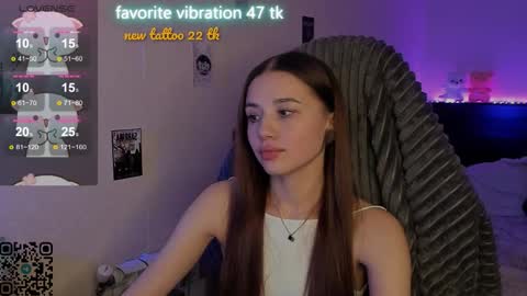 Emily online show from November 25, 5:24 pm