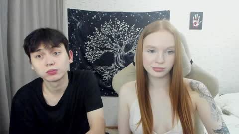 Snapshot of milymi_ chatting on January 14, 9:09 pm Milena and Jasper online show from January 14, 9:09 pm