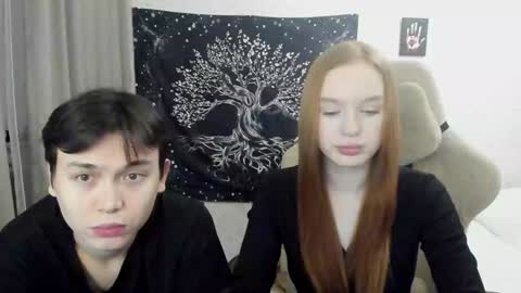 Snapshot of milymi_ chatting on January 15, 5:26 pm Milena and Jasper online show from January 15, 5:26 pm