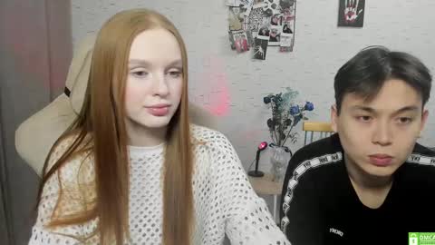 Snapshot of milymi_ chatting on February 28, 1:58 am Milena and Jasper online show from February 28, 1:58 am