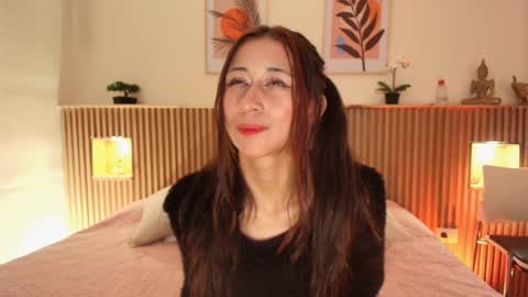 Milly  online show from December 7, 8:05 pm