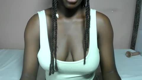 Snapshot of mimiebony chatting on June 10, 6:56 am mimiebony online show from June 10, 6:56 am