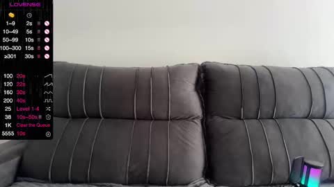 Mimi online show from March 8, 2:08 pm