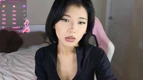 Snapshot of mimiicherry chatting on February 27, 3:17 am Kiko online show from February 27, 3:17 am