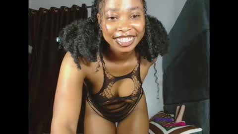 mimi online show from December 16, 4:01 pm