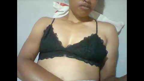 Snapshot of mimisexy295320 chatting on January 10, 1:52 pm mimisexy295320 online show from January 10, 1:52 pm