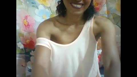 Snapshot of mimisexy295320 chatting on February 22, 8:40 am mimisexy295320 online show from February 22, 8:40 am