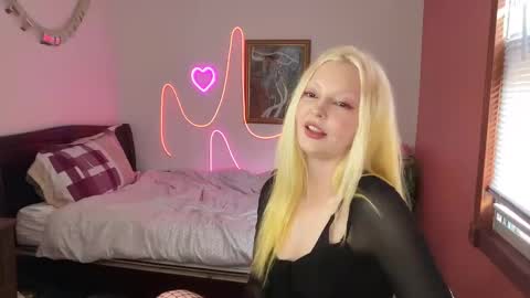 mimsymarlo online show from February 14, 9:32 pm