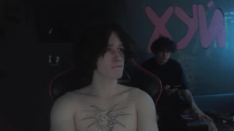 Snapshot of min1pekka chatting on November 6, 10:54 pm Max online show from November 6, 10:54 pm