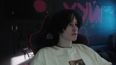 Max online show from February 5, 9:58 am