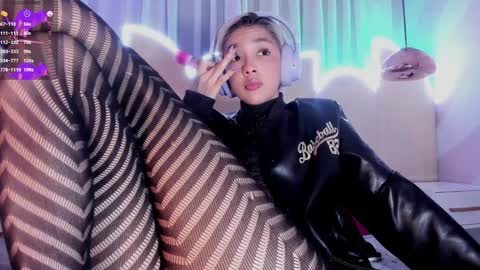 Snapshot of min_minjil chatting on January 28, 5:46 pm Minji online show from January 28, 5:46 pm