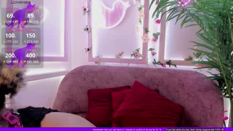 Snapshot of min_minjil chatting on September 27, 6:13 pm Minji online show from September 27, 6:13 pm