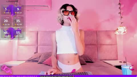 Snapshot of min_minjil chatting on September 29, 6:35 pm Minji online show from September 29, 6:35 pm