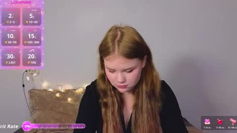 Snapshot of mina27372 chatting on February 1, 9:52 am hi Im Mina online show from February 1, 9:52 am