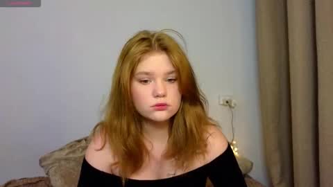 Snapshot of mina27372 chatting on February 20, 10:49 am hi Im Mina online show from February 20, 10:49 am