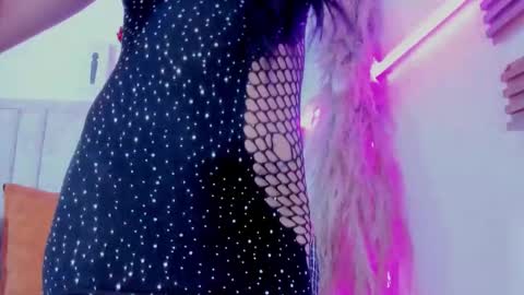 Snapshot of minari_ chatting on February 28, 2:40 pm minari_ online show from February 28, 2:40 pm