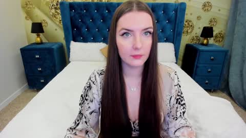minchelskatrina online show from December 17, 12:33 pm