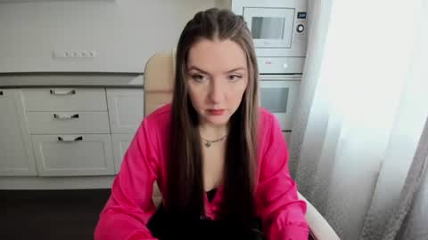 Snapshot of minchelskatrina chatting on July 5, 8:10 am minchelskatrina online show from July 5, 8:10 am