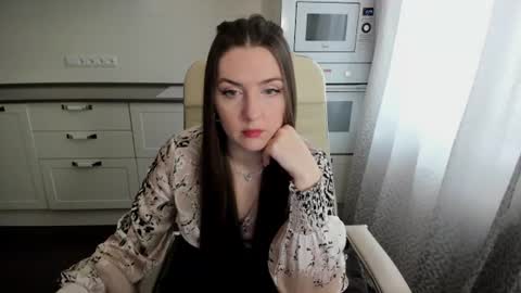Snapshot of minchelskatrina chatting on July 6, 8:55 am minchelskatrina online show from July 6, 8:55 am
