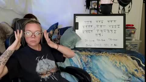 Snapshot of mindymars chatting on September 10, 3:45 pm Mindy Mars online show from September 10, 3:45 pm