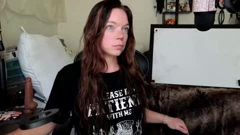 Mindy Mars online show from March 23, 8:02 pm