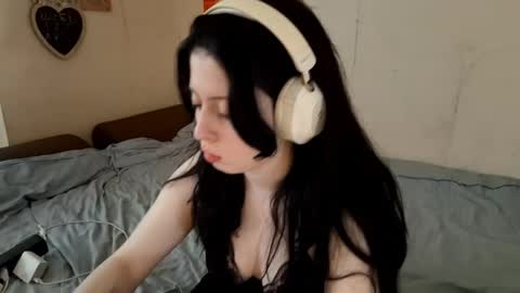 Mindy online show from April 6, 4:21 am