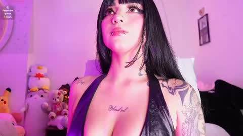 Snapshot of ming_yue_ chatting on June 16, 5:21 am My name is Fer Nice to meet you give it a thumbs up please its important online show from June 16, 5:21 am