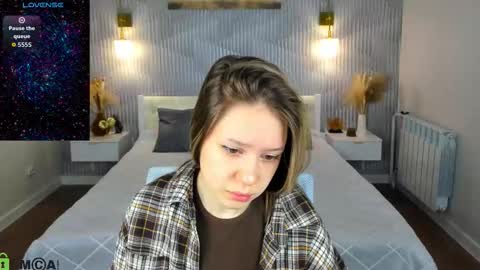 Snapshot of mini_allice chatting on March 2, 1:08 am Allice online show from March 2, 1:08 am