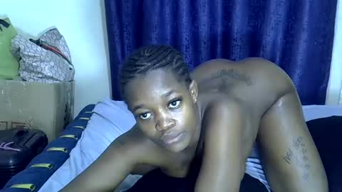 Snapshot of mini_charm chatting on June 25, 8:35 pm VERONICA MUTAMBI online show from June 25, 8:35 pm