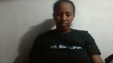 Snapshot of minie4tina chatting on June 23, 9:18 am Minie4Tina online show from June 23, 9:18 am
