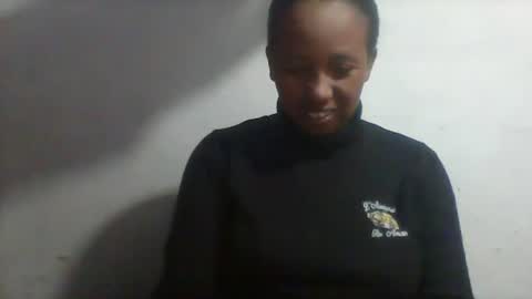 Snapshot of minie4tina chatting on July 9, 7:01 am Minie4Tina online show from July 9, 7:01 am