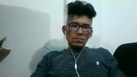 Snapshot of miniimgra chatting on December 2, 1:03 am miniimgra online show from December 2, 1:03 am