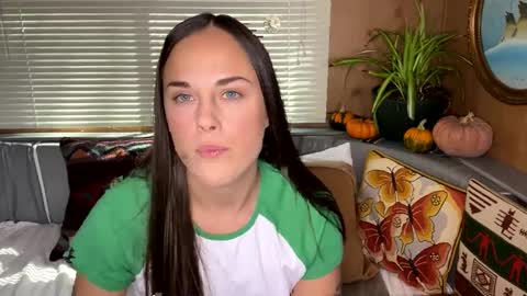 minimaggie online show from September 26, 6:56 pm