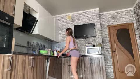 Snapshot of minimimi18 chatting on November 24, 6:57 am minimimi18 online show from November 24, 6:57 am