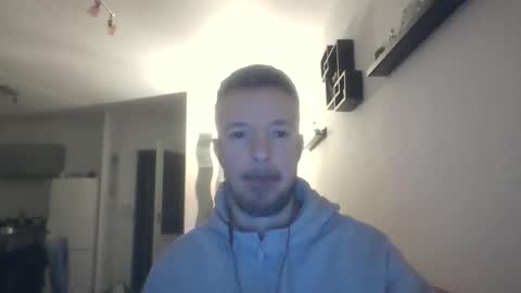 Snapshot of minka28 chatting on February 12, 6:36 pm minka28 online show from February 12, 6:36 pm