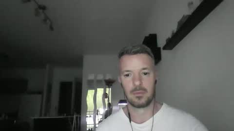 Snapshot of minka28 chatting on April 11, 5:39 pm minka28 online show from April 11, 5:39 pm