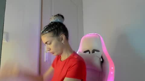 MIA online show from September 25, 9:57 am