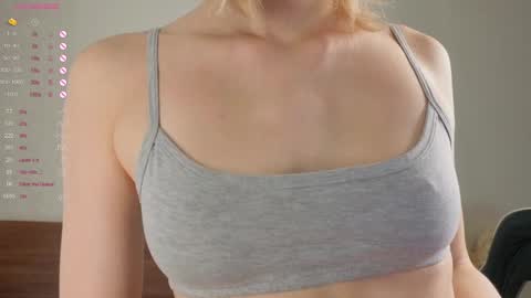 Snapshot of minnietammy chatting on September 10, 1:27 am Mary is here 3 My favorite patterns 77143222321Try my private online show from September 10, 1:27 am