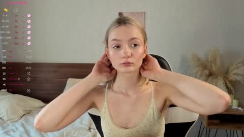 Snapshot of minnietammy chatting on September 15, 1:16 am Mary is here 3 My favorite patterns 77143222321Try my private online show from September 15, 1:16 am