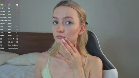 Snapshot of minnietammy chatting on September 26, 1:20 am Mary is here 3 My favorite patterns 77143222321Try my private online show from September 26, 1:20 am