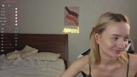 Snapshot of minnietammy chatting on September 28, 1:11 am Mary is here 3 My favorite patterns 77143222321Try my private online show from September 28, 1:11 am