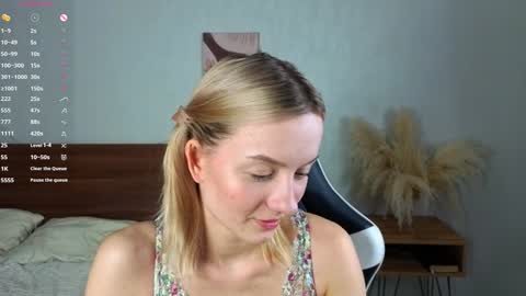 Snapshot of minnietammy chatting on October 10, 1:04 am Mary is here 3 My favorite patterns 77143222321Try my private online show from October 10, 1:04 am