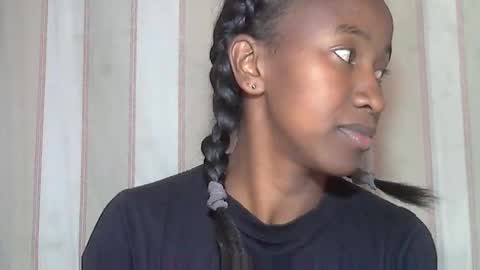 minouch211907 online show from December 14, 1:27 pm