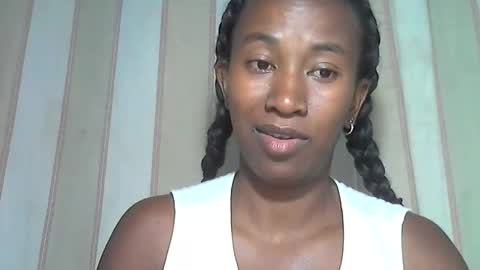 Snapshot of minouch211907 chatting on February 4, 6:36 pm minouch211907 online show from February 4, 6:36 pm