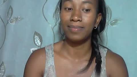 Snapshot of minouch211907 chatting on March 20, 7:41 pm minouch211907 online show from March 20, 7:41 pm