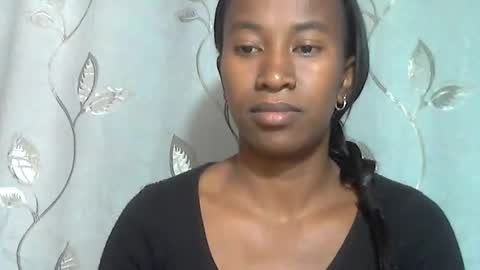 Snapshot of minouch211907 chatting on March 23, 5:22 am minouch211907 online show from March 23, 5:22 am