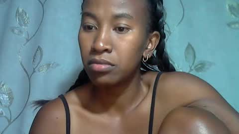 Snapshot of minouch211907 chatting on March 24, 6:46 pm minouch211907 online show from March 24, 6:46 pm